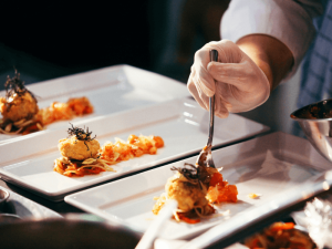 Dụng Cụ Phục Vụ Nhà Hàng/Khách Sạn Xác định cơ cấu tổ chức và vị trí Nhà Hàng