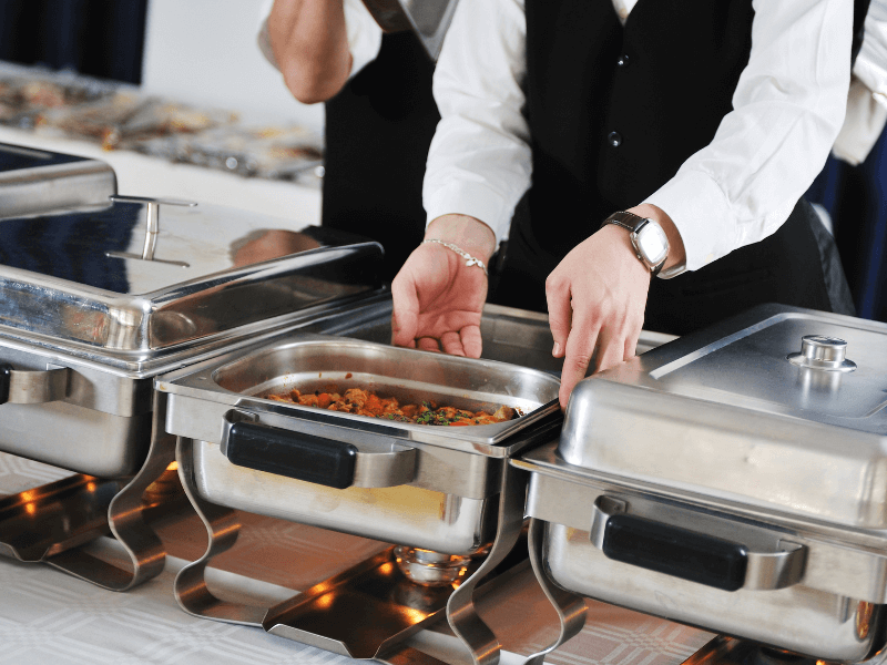 Mua dụng cụ nhà hàng buffet ở đâu? Bí quyết chọn địa chỉ uy tín