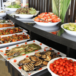 Chất liệu của dụng cụ nhà hàng buffet: Chọn lựa phù hợp cho bữa tiệc hoàn hảo