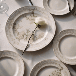 Kiến Tạo Khoảnh Khắc Hoàn Hảo: Giải Pháp Dụng Cụ Phục Vụ Toàn Diện Cho Nhà Hàng Tiệc Cưới & Sự Kiện Tại TPHCM