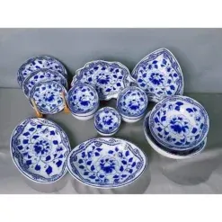 Tại Sao Nên Chọn Bộ Bát Đĩa Bát Tràng Men Lam Cho Nhà Hàng?