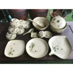 Dụng cụ nhà hàng Mekoong: Chuyên Cung Cấp Bộ bát đĩa Bát Tràng vẽ tay Chất Lượng Cao