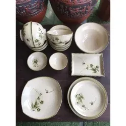 Bộ bát đĩa Bát Tràng vẽ tay Là Gì?