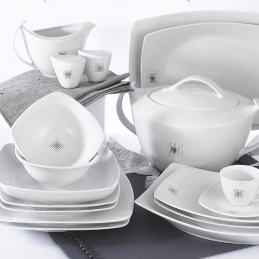 Cách Sắp Xếp Bộ Bát Đĩa Sứ Hiệu Quả