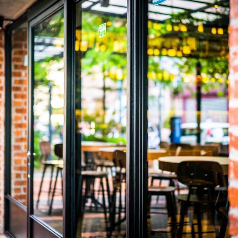 Thiết Kế Bảng Hiệu: Tiếng Nói Của Thương Hiệu