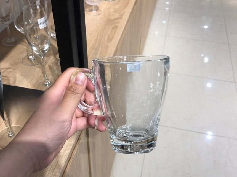 Ly thủy tinh Ocean có quai là gì