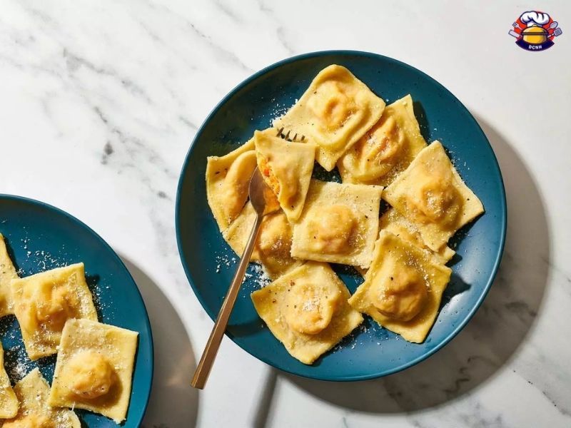 Top các loại dụng cụ cho bàn tiệc nhà hàng không thể thiếu