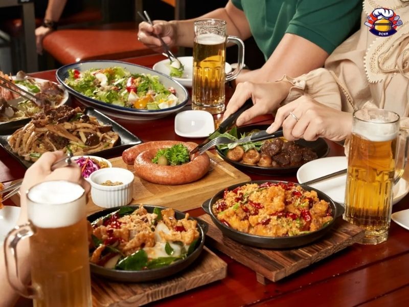 Những mô hình nào đang dùng ly bia Ocean