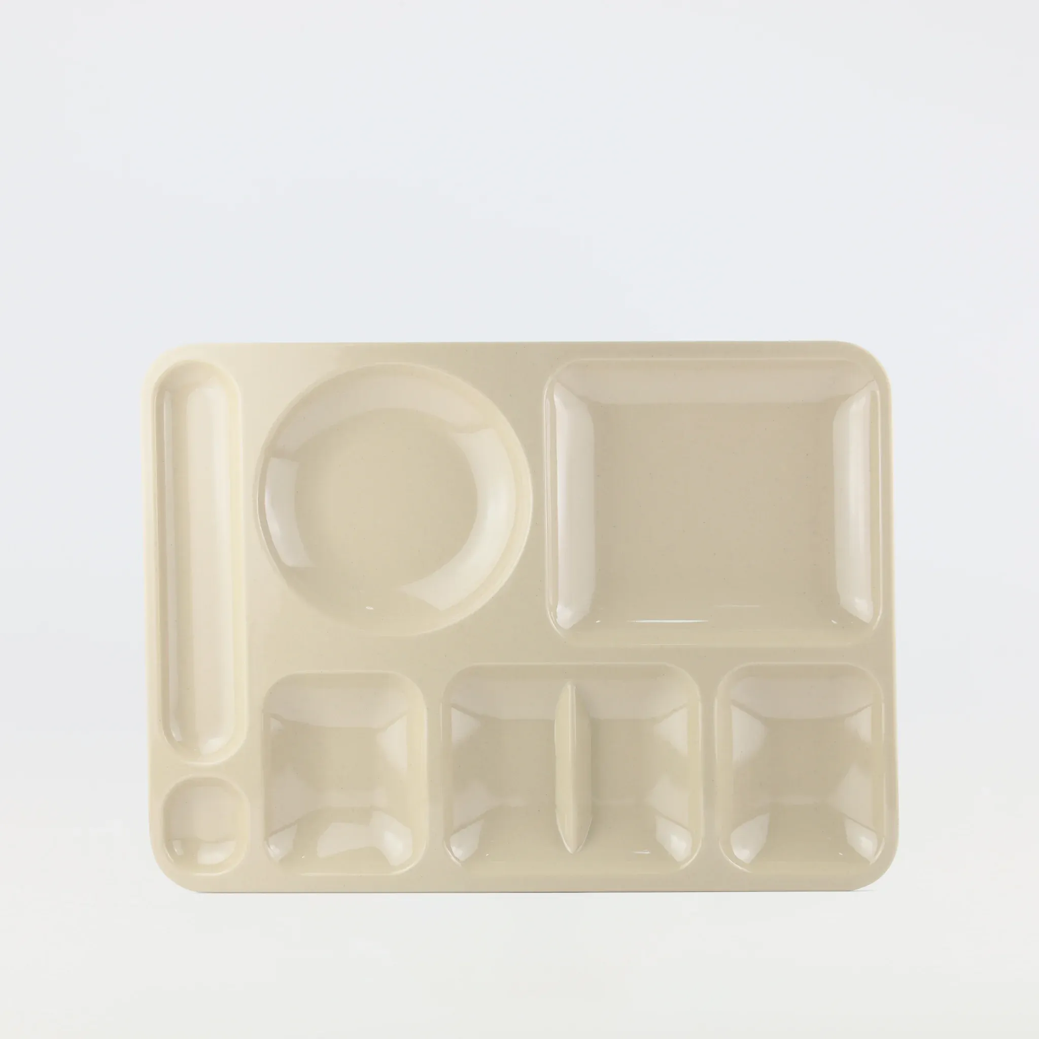 Khay Superware Cho Nhà Hàng Mekoong (9) Bảng So Sánh Khay Superware Melamine Với Các Material Khác